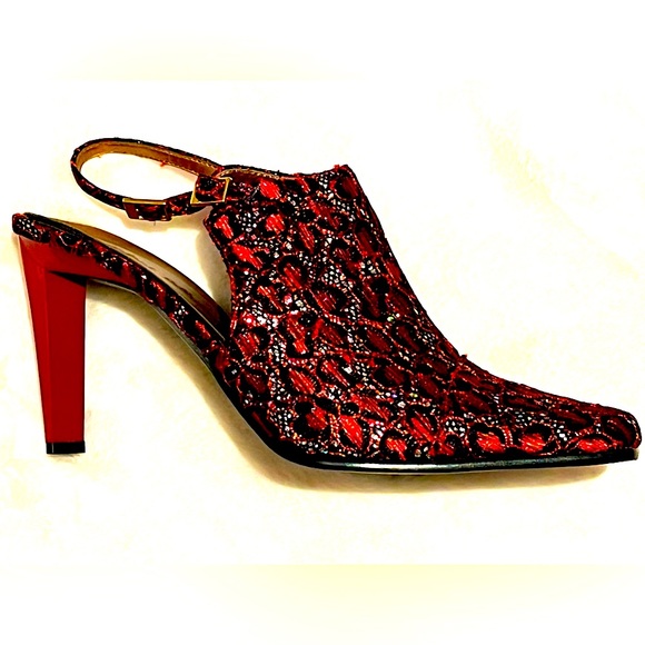 NWOT Gwen Stefani Collection Ruby Red Lace and Sequin Shoes - Picture 2 of 9